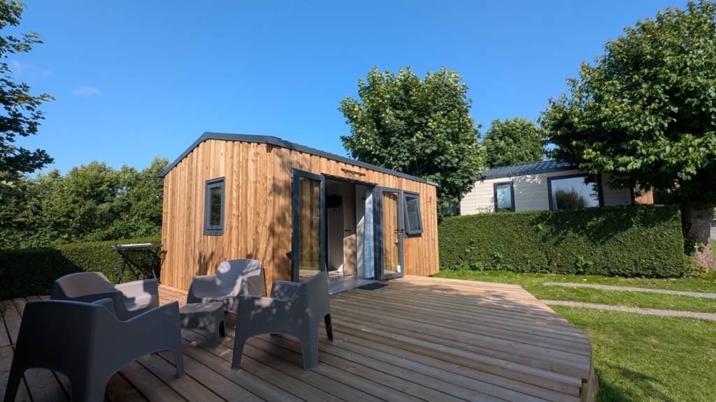 Cabane 4 personnes &ndash; Vue ext&eacute;rieure